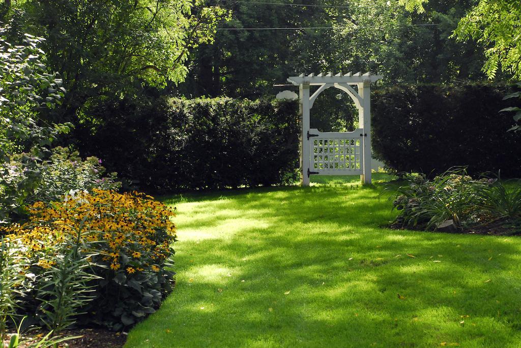Brockamour Manor Bed And Breakfast Niagara-on-the-Lake Exterior foto