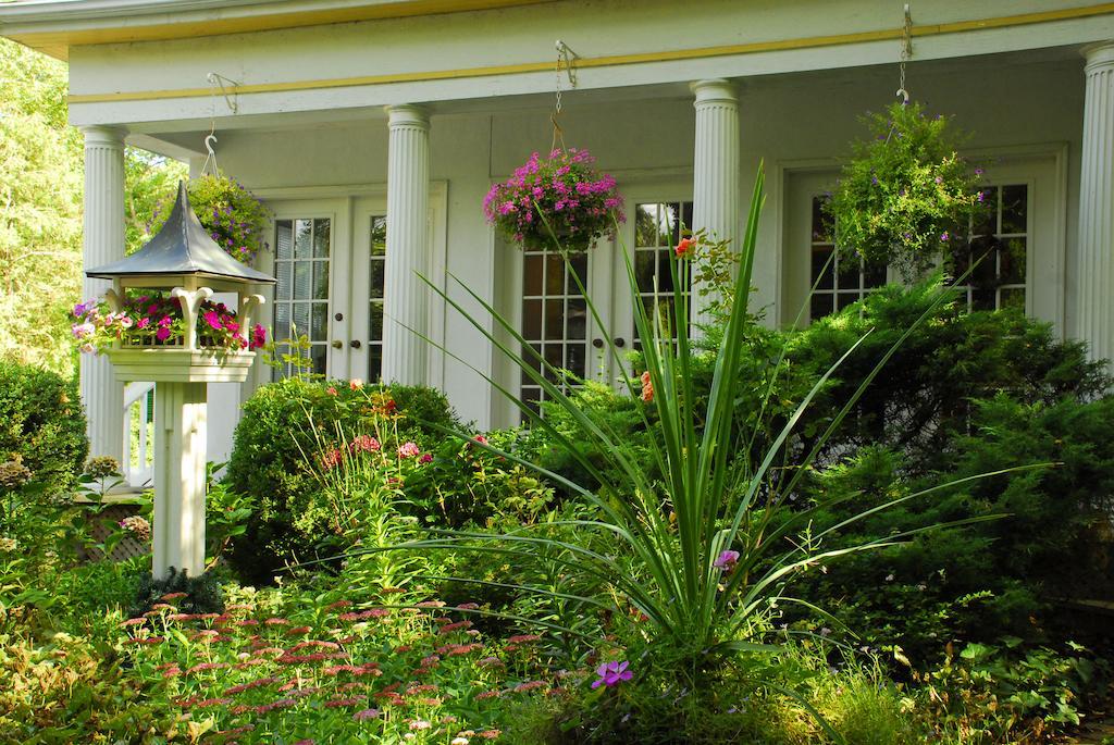 Brockamour Manor Bed And Breakfast Niagara-on-the-Lake Exterior foto
