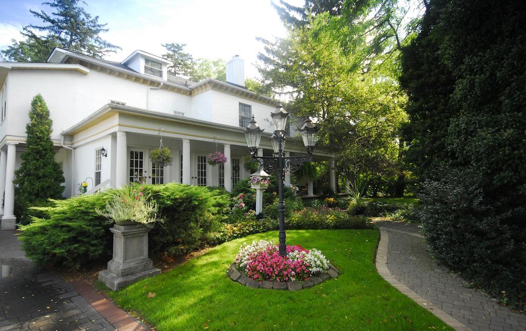 Brockamour Manor Bed And Breakfast Niagara-on-the-Lake Exterior foto